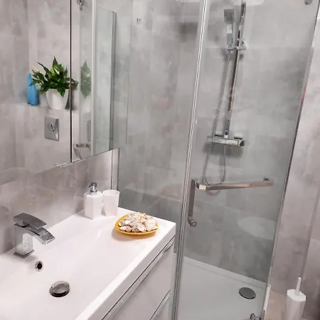 Amber Comfort Z Prywatnym Miejscem Parkingowym *