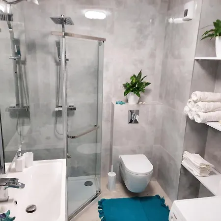 Amber Comfort Z Prywatnym Miejscem Parkingowym * Kolobrzeg